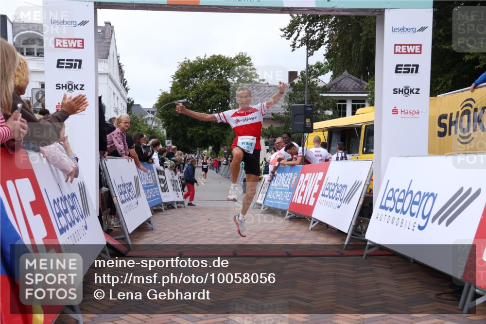 30.08.2026 - Blankeneser Heldenlauf Lena Gebhardt http://msf.ph/oto/10058056 30.08.2026 12:20:25 Ziel 2233, 2534, 4343, 4353 meine-sportfotos.de