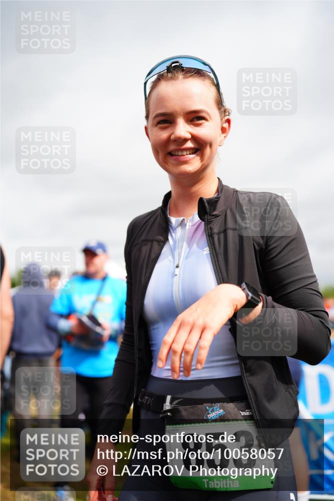 30.08.2026 - Elbe Triathlon Hamburg LAZAROV Photography http://msf.ph/oto/10058057 30.08.2026 11:24:49 Ziel 712, 856 meine-sportfotos.de