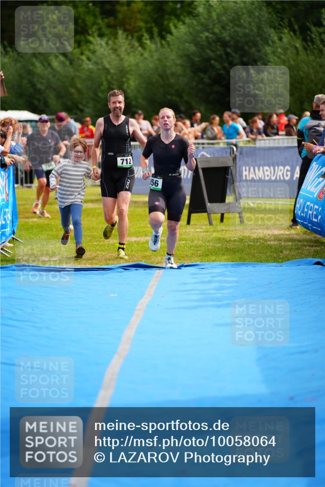 30.08.2026 - Elbe Triathlon Hamburg LAZAROV Photography http://msf.ph/oto/10058064 30.08.2026 11:24:54 Ziel 712, 786, 856, 1208 meine-sportfotos.de