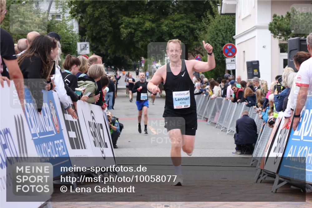 30.08.2026 - Blankeneser Heldenlauf Lena Gebhardt http://msf.ph/oto/10058077 30.08.2026 12:20:32 Ziel 4293, 4353 meine-sportfotos.de