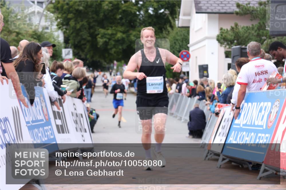 30.08.2026 - Blankeneser Heldenlauf Lena Gebhardt http://msf.ph/oto/10058080 30.08.2026 12:20:32 Ziel 4293, 4353 meine-sportfotos.de
