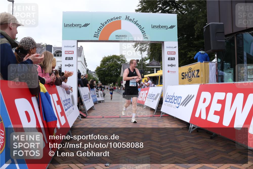 30.08.2026 - Blankeneser Heldenlauf Lena Gebhardt http://msf.ph/oto/10058088 30.08.2026 12:20:35 Ziel 4293 meine-sportfotos.de