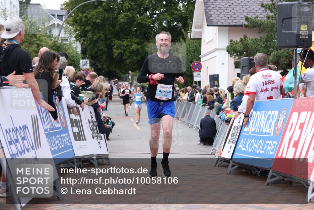 30.08.2026 - Blankeneser Heldenlauf Lena Gebhardt http://msf.ph/oto/10058106 30.08.2026 12:20:39 Ziel 4256, 4293 meine-sportfotos.de