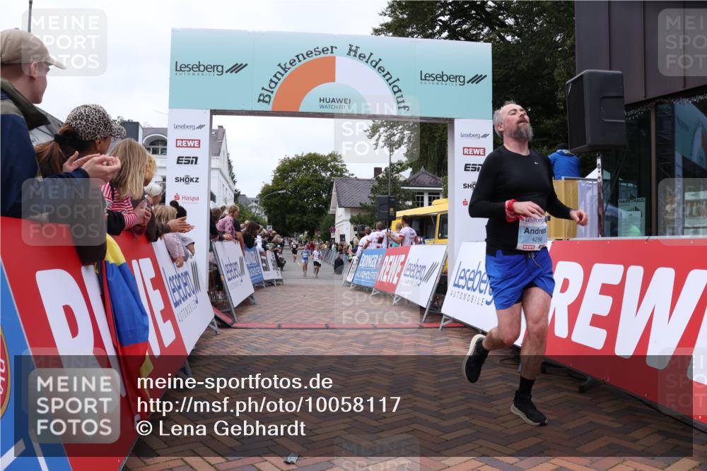 30.08.2026 - Blankeneser Heldenlauf Lena Gebhardt http://msf.ph/oto/10058117 30.08.2026 12:20:42 Ziel 4256, 4293 meine-sportfotos.de