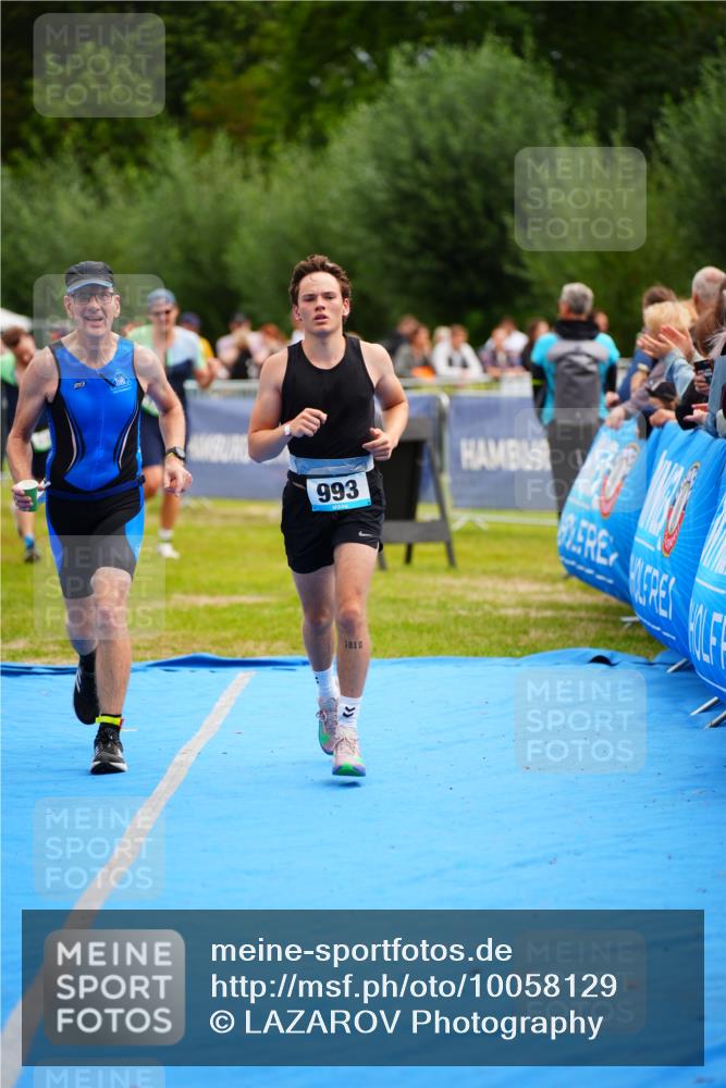 30.08.2026 - Elbe Triathlon Hamburg LAZAROV Photography http://msf.ph/oto/10058129 30.08.2026 11:25:15 Ziel 475, 618, 783, 993 meine-sportfotos.de