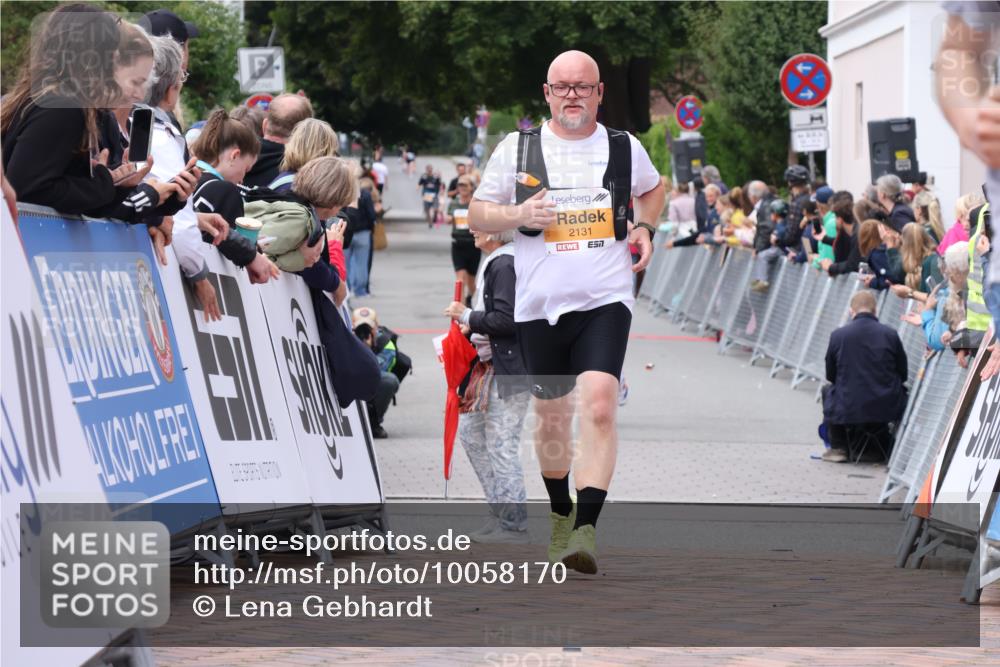30.08.2026 - Blankeneser Heldenlauf Lena Gebhardt http://msf.ph/oto/10058170 30.08.2026 12:21:02 Ziel 2131, 2639, 2737 meine-sportfotos.de