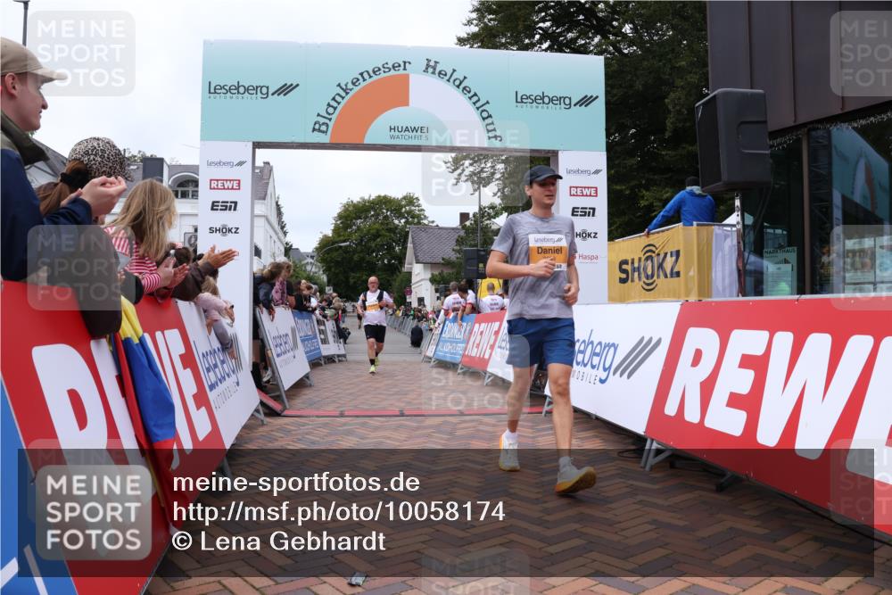 30.08.2026 - Blankeneser Heldenlauf Lena Gebhardt http://msf.ph/oto/10058174 30.08.2026 12:21:03 Ziel 2131, 2639 meine-sportfotos.de