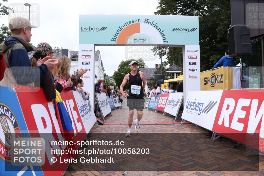 30.08.2026 - Blankeneser Heldenlauf Lena Gebhardt http://msf.ph/oto/10058203 30.08.2026 12:21:09 Ziel 2131, 2639, 4454 meine-sportfotos.de