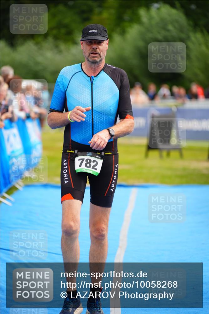 30.08.2026 - Elbe Triathlon Hamburg LAZAROV Photography http://msf.ph/oto/10058268 30.08.2026 11:26:39 Ziel 457, 782, 1249 meine-sportfotos.de