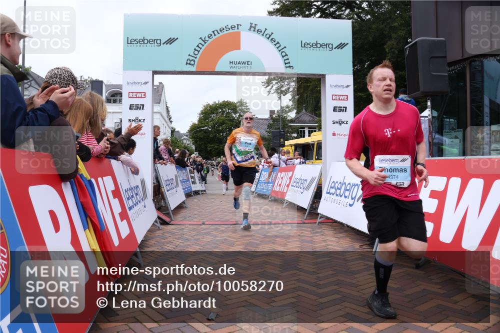 30.08.2026 - Blankeneser Heldenlauf Lena Gebhardt http://msf.ph/oto/10058270 30.08.2026 12:21:31 Ziel 4067, 4247, 4374 meine-sportfotos.de
