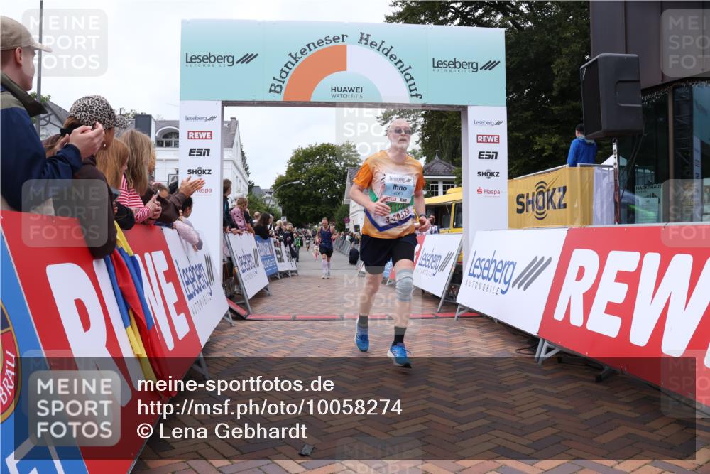 30.08.2026 - Blankeneser Heldenlauf Lena Gebhardt http://msf.ph/oto/10058274 30.08.2026 12:21:32 Ziel 4067, 4247, 4374 meine-sportfotos.de