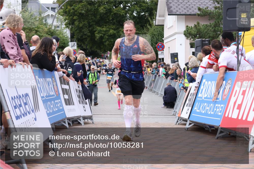 30.08.2026 - Blankeneser Heldenlauf Lena Gebhardt http://msf.ph/oto/10058281 30.08.2026 12:21:33 Ziel 4067, 4247, 4374 meine-sportfotos.de