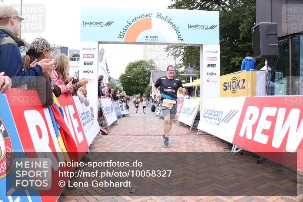 30.08.2026 - Blankeneser Heldenlauf Lena Gebhardt http://msf.ph/oto/10058327 30.08.2026 12:21:48 Ziel 2412, 2837, 4179 meine-sportfotos.de