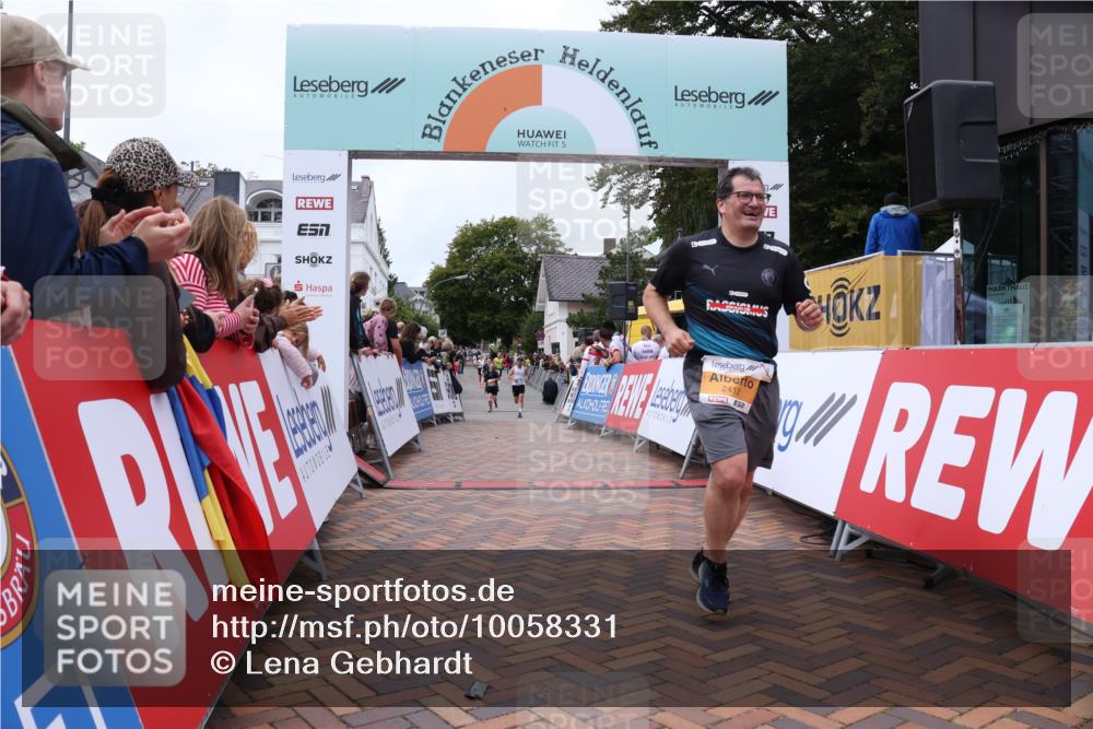 30.08.2026 - Blankeneser Heldenlauf Lena Gebhardt http://msf.ph/oto/10058331 30.08.2026 12:21:48 Ziel 2412, 2837, 4179 meine-sportfotos.de