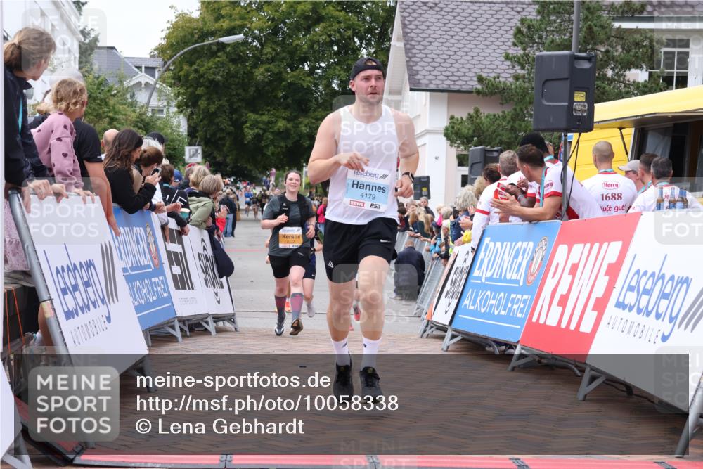 30.08.2026 - Blankeneser Heldenlauf Lena Gebhardt http://msf.ph/oto/10058338 30.08.2026 12:21:52 Ziel 2412, 2472, 4092, 4179, 4379 meine-sportfotos.de