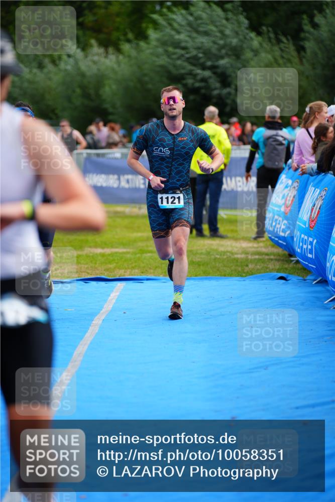 30.08.2026 - Elbe Triathlon Hamburg LAZAROV Photography http://msf.ph/oto/10058351 30.08.2026 11:27:34 Ziel 672, 1121, 1134, 1178 meine-sportfotos.de