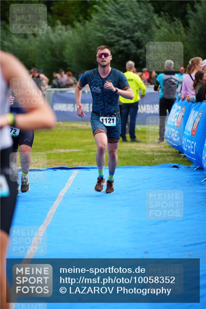 30.08.2026 - Elbe Triathlon Hamburg LAZAROV Photography http://msf.ph/oto/10058352 30.08.2026 11:27:34 Ziel 672, 1121, 1134, 1178 meine-sportfotos.de