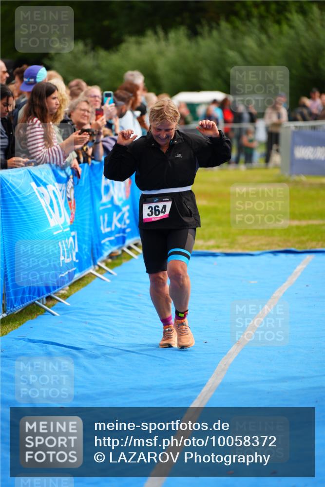 30.08.2026 - Elbe Triathlon Hamburg LAZAROV Photography http://msf.ph/oto/10058372 30.08.2026 11:27:44 Ziel 364, 1074 meine-sportfotos.de