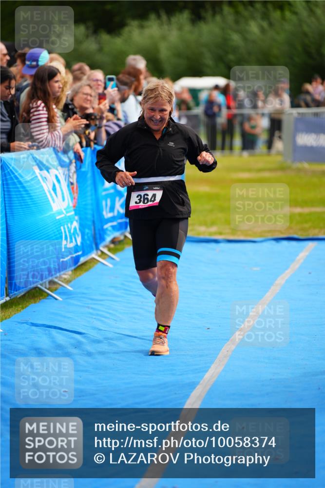 30.08.2026 - Elbe Triathlon Hamburg LAZAROV Photography http://msf.ph/oto/10058374 30.08.2026 11:27:45 Ziel 364, 1074 meine-sportfotos.de