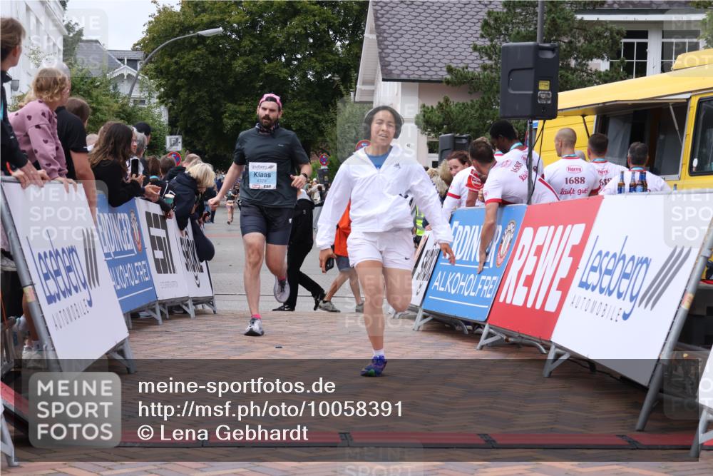 30.08.2026 - Blankeneser Heldenlauf Lena Gebhardt http://msf.ph/oto/10058391 30.08.2026 12:22:05 Ziel 2793, 4225, 4329 meine-sportfotos.de