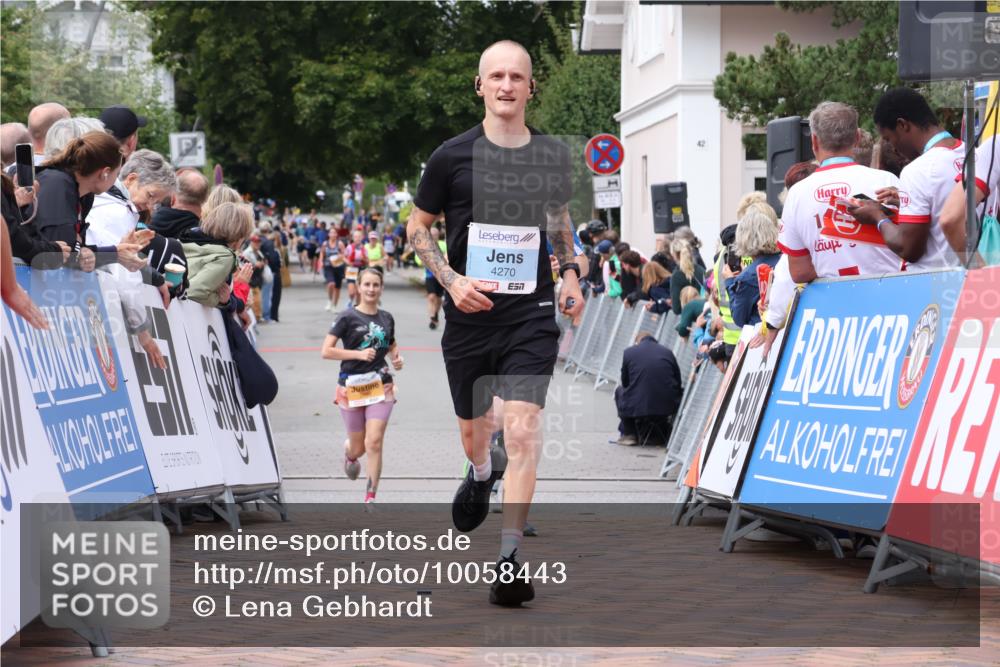 30.08.2026 - Blankeneser Heldenlauf Lena Gebhardt http://msf.ph/oto/10058443 30.08.2026 12:22:20 Ziel 4270, 4322, 4485 meine-sportfotos.de
