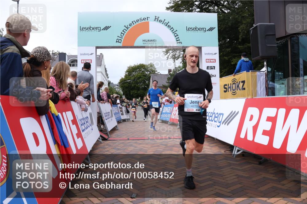 30.08.2026 - Blankeneser Heldenlauf Lena Gebhardt http://msf.ph/oto/10058452 30.08.2026 12:22:22 Ziel 2638, 2779, 4270, 4322, 4485 meine-sportfotos.de