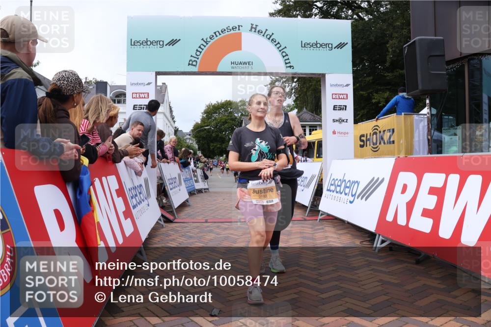 30.08.2026 - Blankeneser Heldenlauf Lena Gebhardt http://msf.ph/oto/10058474 30.08.2026 12:22:27 Ziel 2638, 2779, 4270, 4485 meine-sportfotos.de