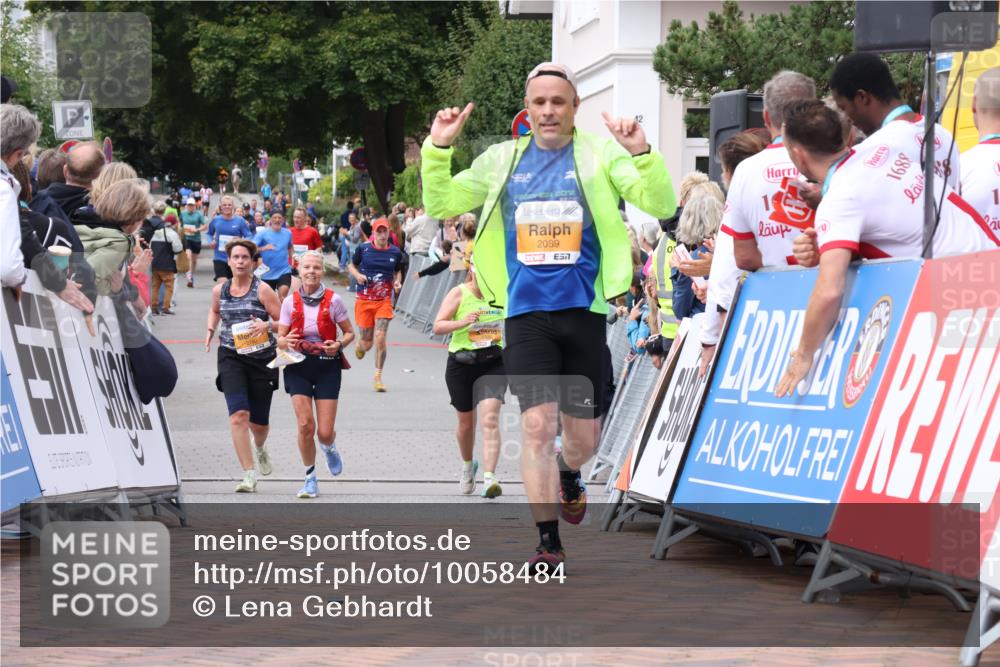 30.08.2026 - Blankeneser Heldenlauf Lena Gebhardt http://msf.ph/oto/10058484 30.08.2026 12:22:33 Ziel 2089, 2638, 2779 meine-sportfotos.de