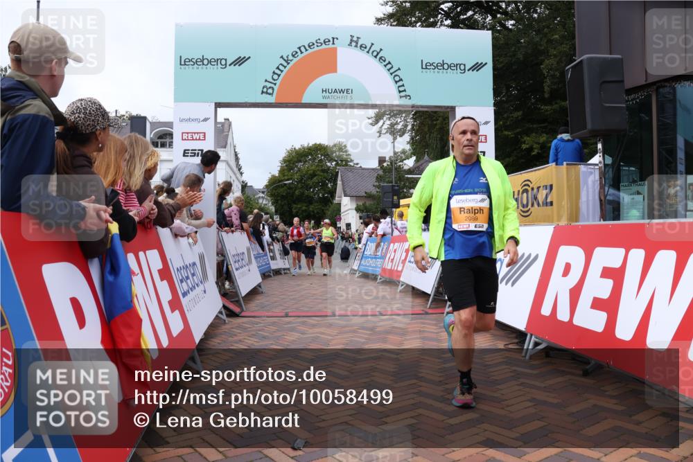 30.08.2026 - Blankeneser Heldenlauf Lena Gebhardt http://msf.ph/oto/10058499 30.08.2026 12:22:37 Ziel 2089, 2226, 2441, 2782 meine-sportfotos.de