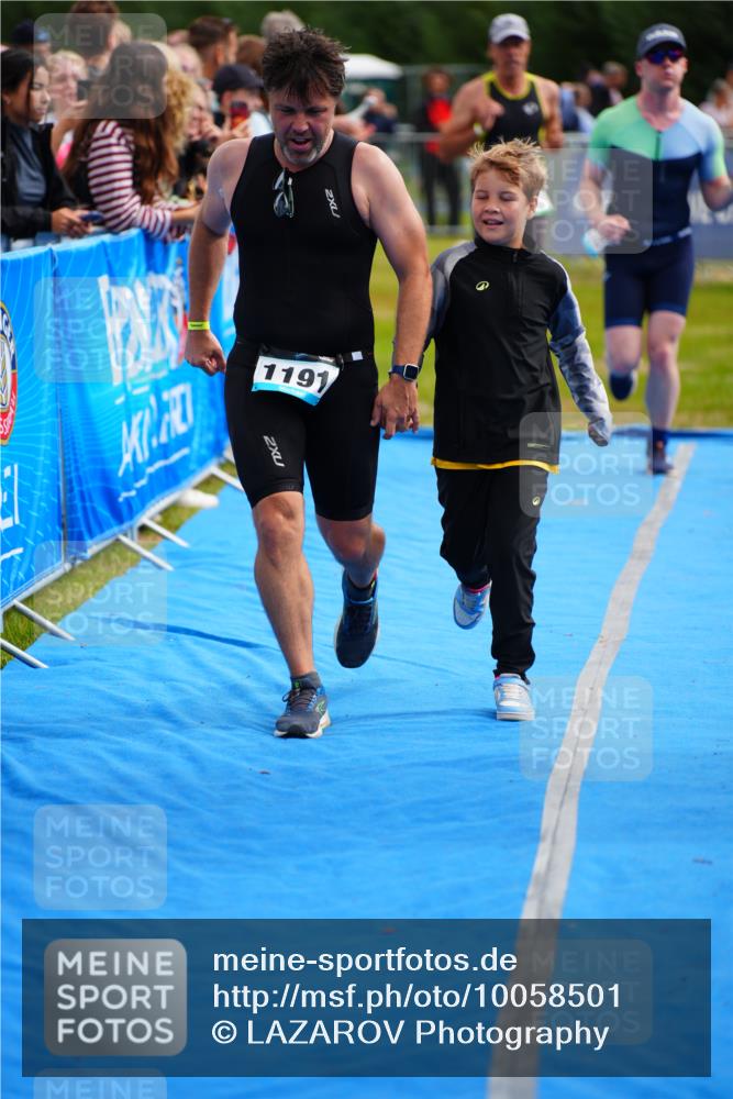30.08.2026 - Elbe Triathlon Hamburg LAZAROV Photography http://msf.ph/oto/10058501 30.08.2026 11:28:52 Ziel 409, 546, 763, 1115, 1191 meine-sportfotos.de