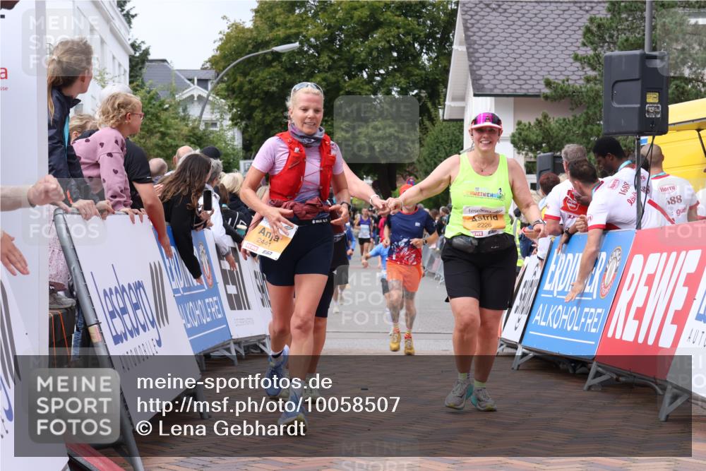 30.08.2026 - Blankeneser Heldenlauf Lena Gebhardt http://msf.ph/oto/10058507 30.08.2026 12:22:39 Ziel 2089, 2226, 2441, 2782, 4171 meine-sportfotos.de