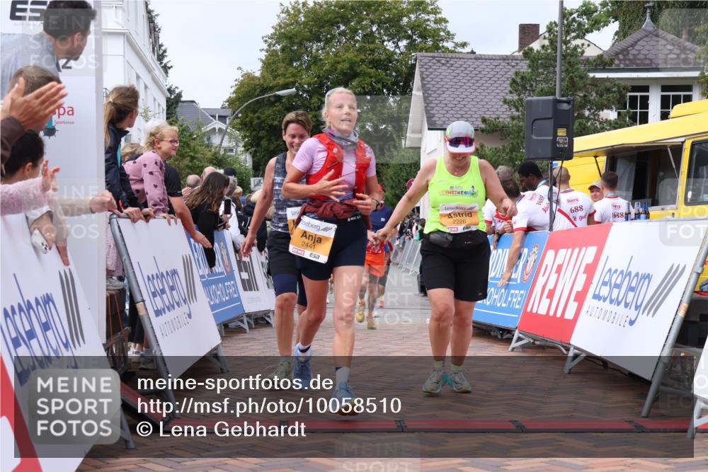 30.08.2026 - Blankeneser Heldenlauf Lena Gebhardt http://msf.ph/oto/10058510 30.08.2026 12:22:40 Ziel 2089, 2226, 2441, 2782, 4171 meine-sportfotos.de
