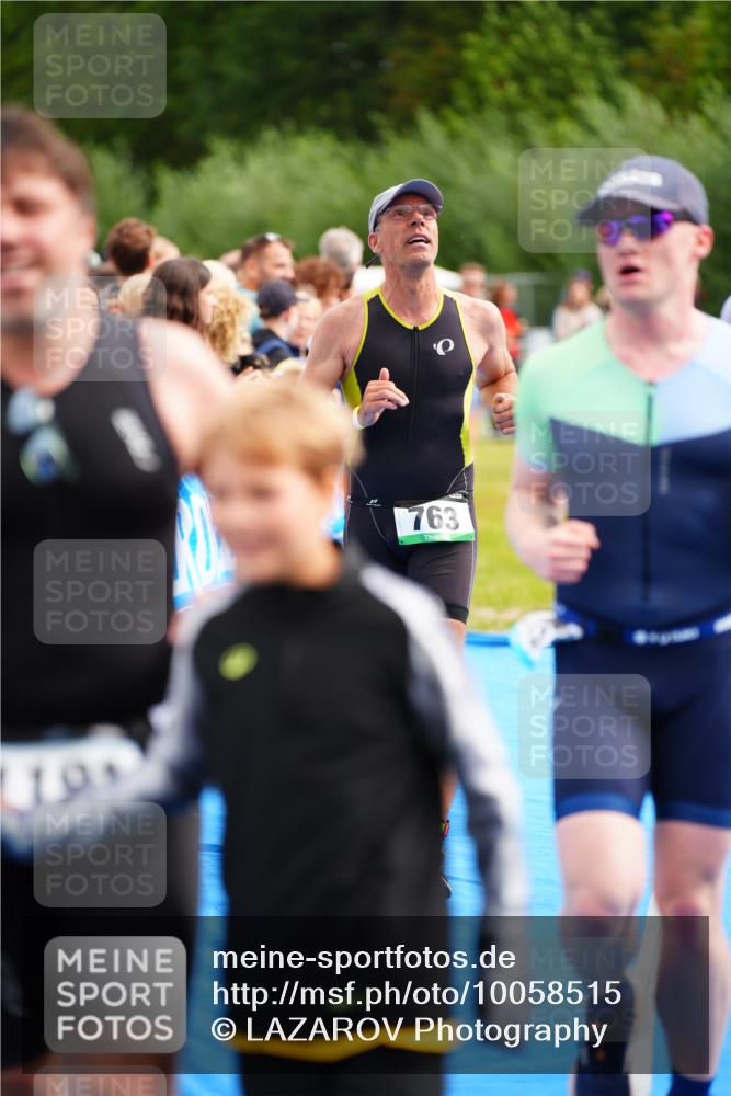 30.08.2026 - Elbe Triathlon Hamburg LAZAROV Photography http://msf.ph/oto/10058515 30.08.2026 11:28:56 Ziel 409, 763, 967, 1033, 1115, 1151, 1191, 1229, 1322 meine-sportfotos.de