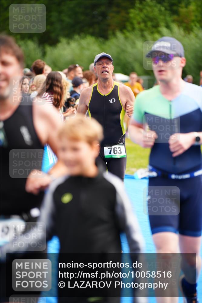 30.08.2026 - Elbe Triathlon Hamburg LAZAROV Photography http://msf.ph/oto/10058516 30.08.2026 11:28:56 Ziel 409, 763, 967, 1033, 1115, 1151, 1191, 1229, 1322 meine-sportfotos.de