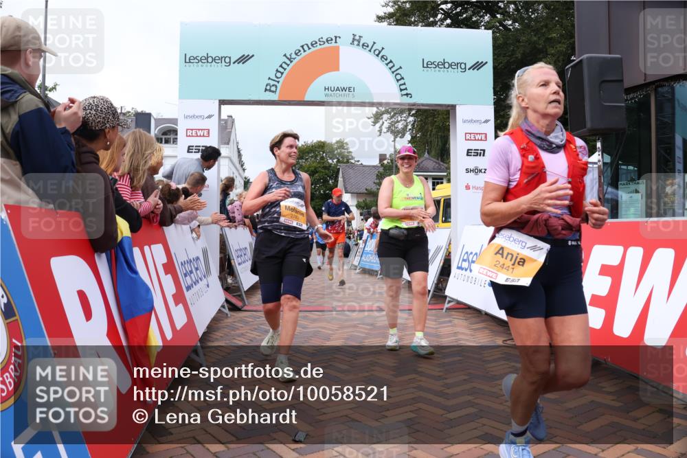 30.08.2026 - Blankeneser Heldenlauf Lena Gebhardt http://msf.ph/oto/10058521 30.08.2026 12:22:42 Ziel 2089, 2226, 2441, 2782, 4152, 4171 meine-sportfotos.de