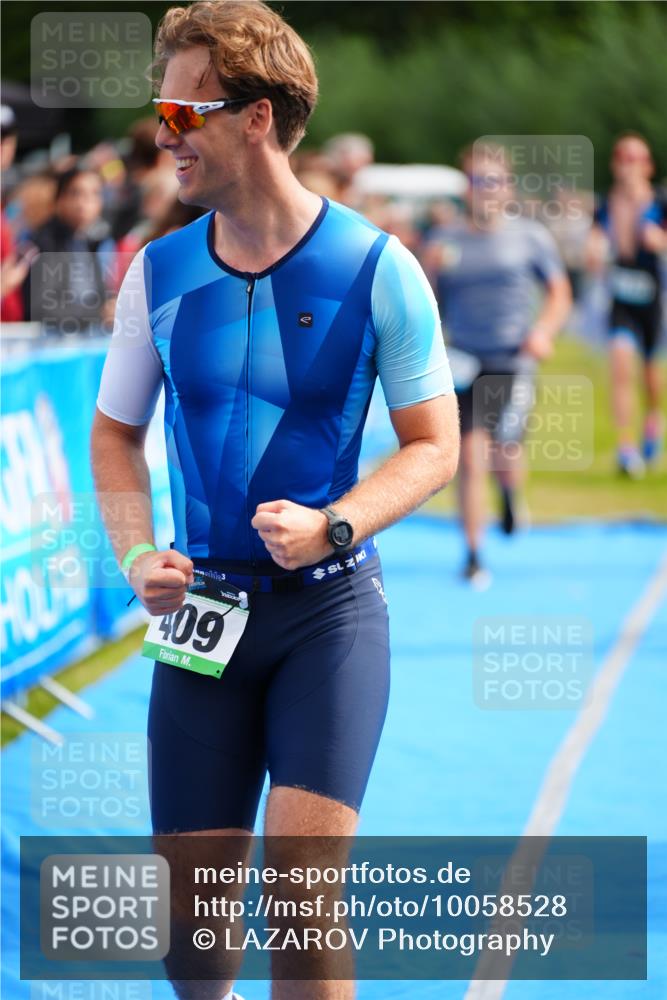 30.08.2026 - Elbe Triathlon Hamburg LAZAROV Photography http://msf.ph/oto/10058528 30.08.2026 11:29:01 Ziel 409, 967, 1033, 1151, 1229, 1322 meine-sportfotos.de