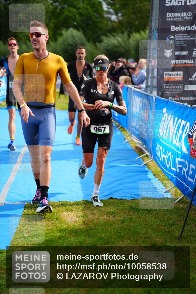 30.08.2026 - Elbe Triathlon Hamburg LAZAROV Photography http://msf.ph/oto/10058538 30.08.2026 11:29:04 Ziel 967, 1033, 1151, 1229, 1322 meine-sportfotos.de