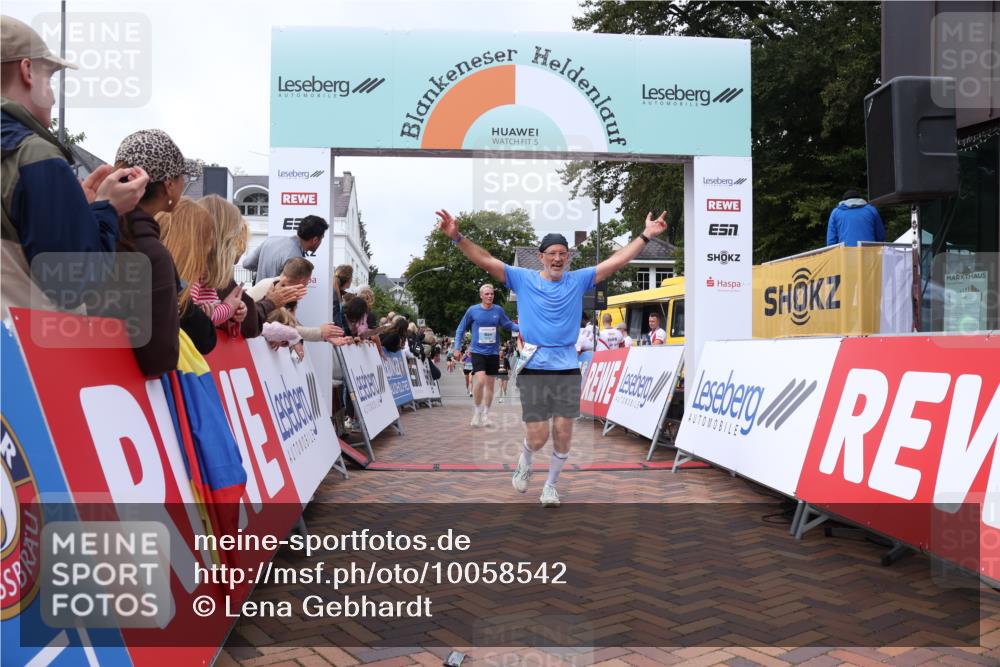30.08.2026 - Blankeneser Heldenlauf Lena Gebhardt http://msf.ph/oto/10058542 30.08.2026 12:22:46 Ziel 2226, 2441, 2782, 4026, 4152, 4171, 4304 meine-sportfotos.de