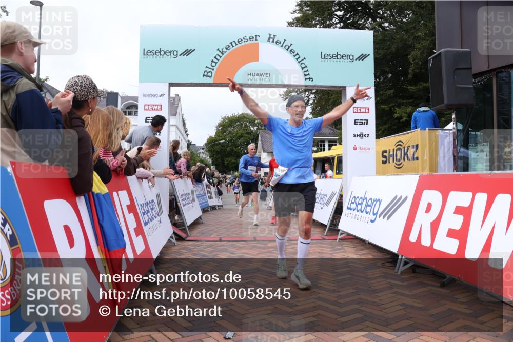 30.08.2026 - Blankeneser Heldenlauf Lena Gebhardt http://msf.ph/oto/10058545 30.08.2026 12:22:46 Ziel 2226, 2441, 2782, 4026, 4152, 4171, 4304 meine-sportfotos.de