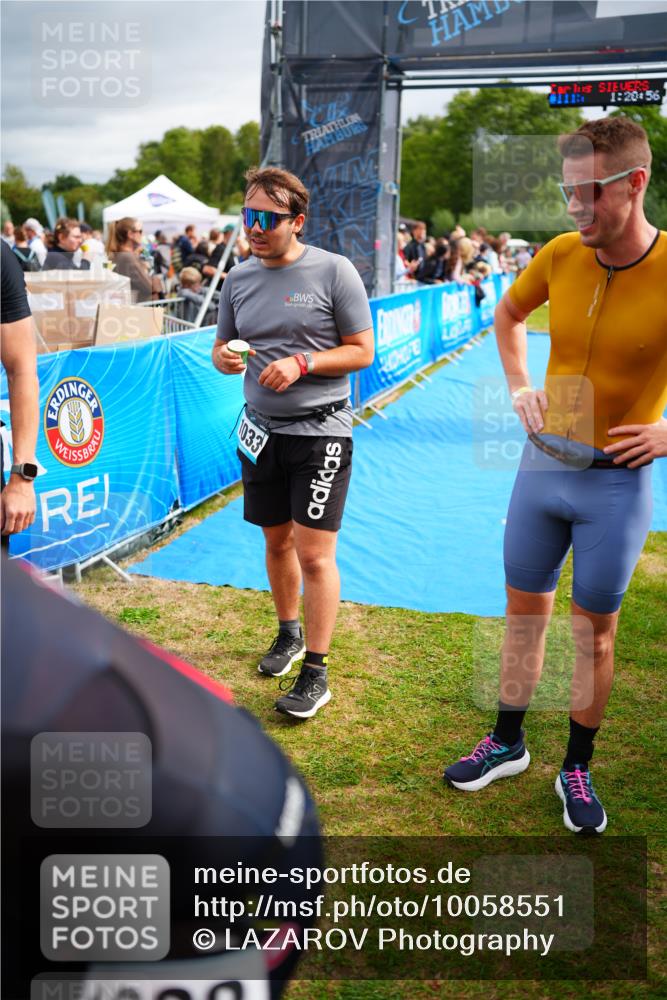 30.08.2026 - Elbe Triathlon Hamburg LAZAROV Photography http://msf.ph/oto/10058551 30.08.2026 11:29:11 Ziel 799 meine-sportfotos.de