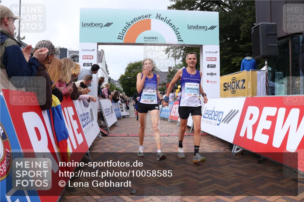 30.08.2026 - Blankeneser Heldenlauf Lena Gebhardt http://msf.ph/oto/10058585 30.08.2026 12:22:54 Ziel 2620, 4026, 4304, 4318, 4319, 4448 meine-sportfotos.de