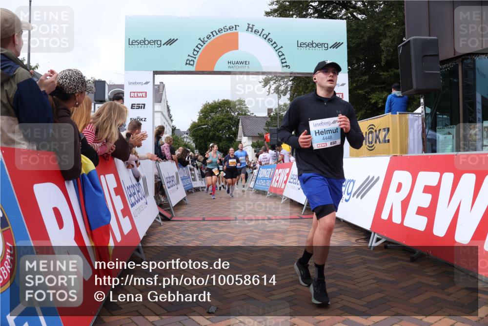 30.08.2026 - Blankeneser Heldenlauf Lena Gebhardt http://msf.ph/oto/10058614 30.08.2026 12:22:57 Ziel 2151, 2381, 2620, 2941, 4188, 4318, 4319, 4370, 4448 meine-sportfotos.de