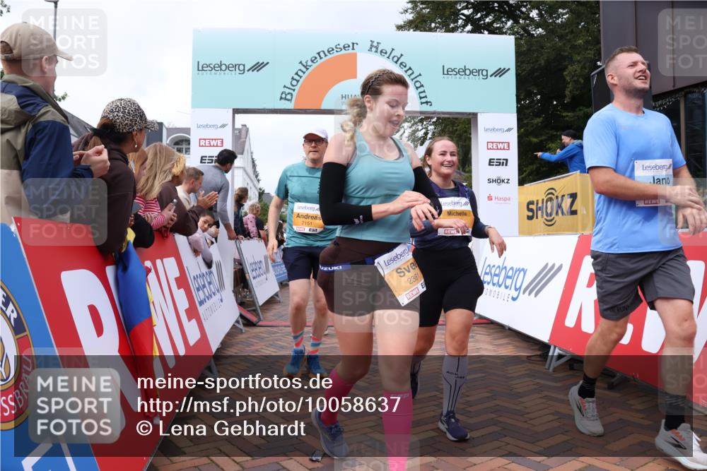 30.08.2026 - Blankeneser Heldenlauf Lena Gebhardt http://msf.ph/oto/10058637 30.08.2026 12:23:01 Ziel 2151, 2381, 2941, 4188, 4297, 4370, 4448 meine-sportfotos.de