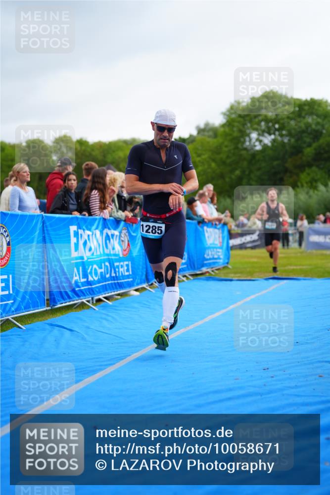 30.08.2026 - Elbe Triathlon Hamburg LAZAROV Photography http://msf.ph/oto/10058671 30.08.2026 11:30:16 Ziel 798, 1081, 1285 meine-sportfotos.de