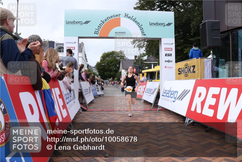 30.08.2026 - Blankeneser Heldenlauf Lena Gebhardt http://msf.ph/oto/10058678 30.08.2026 12:23:09 Ziel 2487, 4297 meine-sportfotos.de