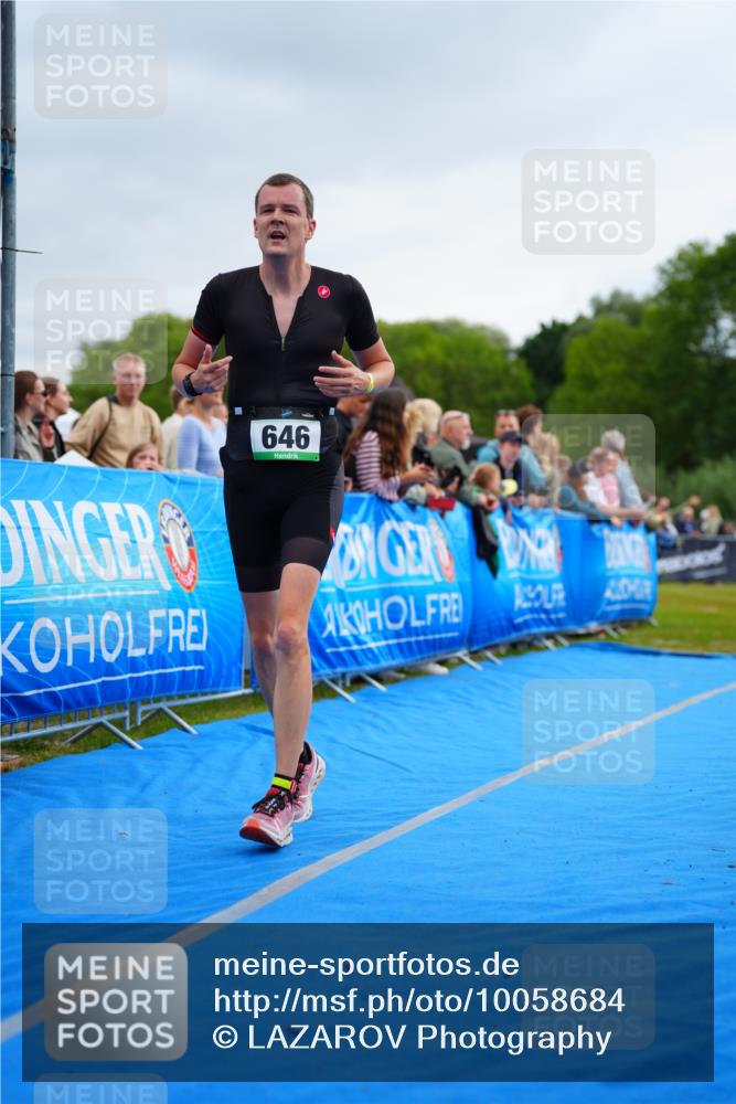 30.08.2026 - Elbe Triathlon Hamburg LAZAROV Photography http://msf.ph/oto/10058684 30.08.2026 11:30:30 Ziel 646, 827, 1150 meine-sportfotos.de