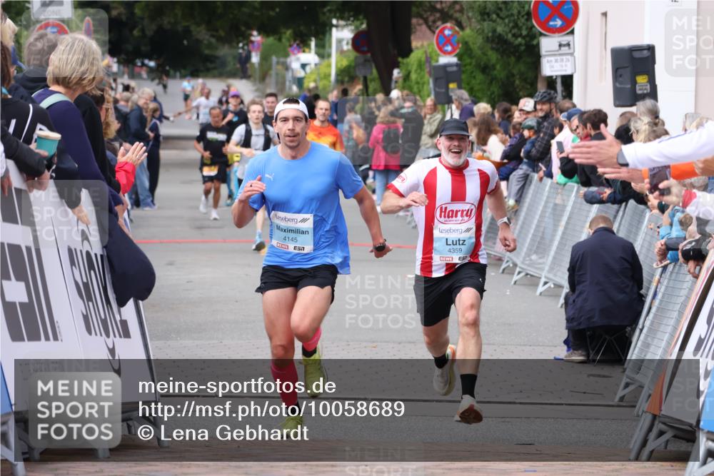 30.08.2026 - Blankeneser Heldenlauf Lena Gebhardt http://msf.ph/oto/10058689 30.08.2026 12:23:15 Ziel 2487, 4145, 4359 meine-sportfotos.de