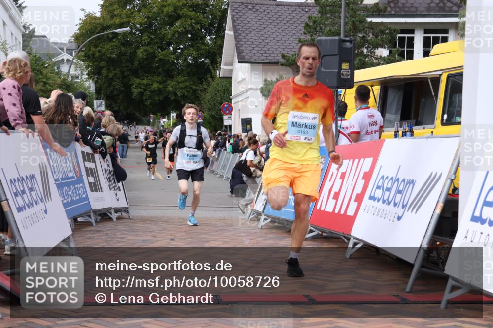 30.08.2026 - Blankeneser Heldenlauf Lena Gebhardt http://msf.ph/oto/10058726 30.08.2026 12:23:22 Ziel 4145, 4163, 4282, 4359 meine-sportfotos.de