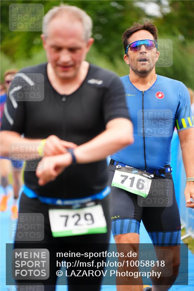 30.08.2026 - Elbe Triathlon Hamburg LAZAROV Photography http://msf.ph/oto/10058818 30.08.2026 11:32:21 Ziel 716, 729, 1026, 1369, 1438 meine-sportfotos.de