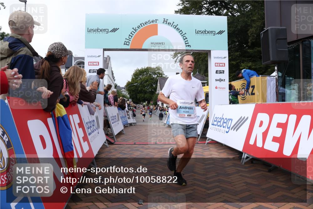 30.08.2026 - Blankeneser Heldenlauf Lena Gebhardt http://msf.ph/oto/10058822 30.08.2026 12:23:44 Ziel 2661, 2877, 4094 meine-sportfotos.de